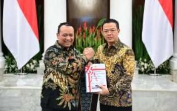 BPK Dorong Tata Kelola Berbasis ESG dan Government 5.0 saat Menyerahkan LHP LK Kementerian Luar Negeri
