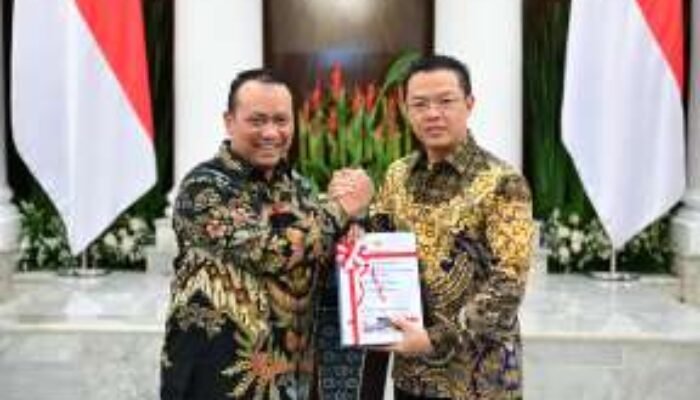 BPK Dorong Tata Kelola Berbasis ESG dan Government 5.0 saat Menyerahkan LHP LK Kementerian Luar Negeri